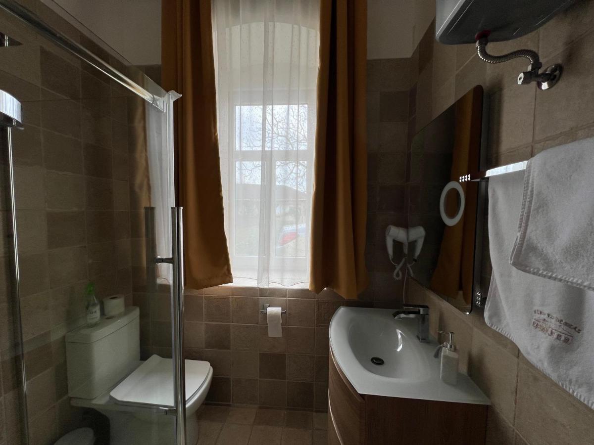Hotel Kuria Vendeghaz Poroszló Exteriér fotografie